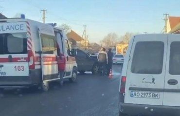 Очередной дорожный ужас в Закарпатье