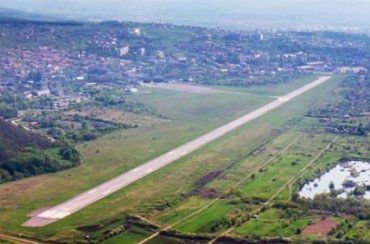 "Проект" нового аэропорта в Закарпатье должен быть готов за три месяца!