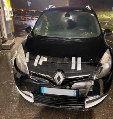 Украденный 3 года назад в Евросоюзе автомобиль нашли на пограничном переходе в Закарпатье