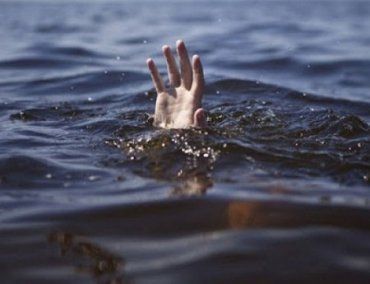 На Закарпатті рятувальники витягли з води тіло мертвого підлітка