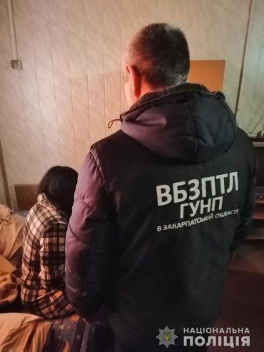 Поліція Закарпаття задокументувала факт звідництва у одному з готелів Ужгородщини