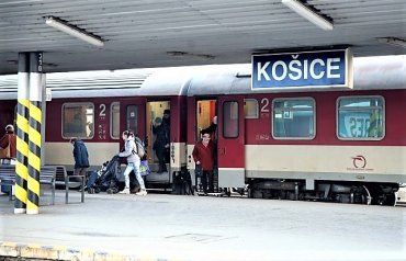 Из Закарпатья в Словакию сегодня пойдут эвакуационные поезда