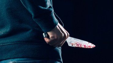 В Закарпатье мужик пырнул ножом 16-летнего парня из-за любовной ссоры