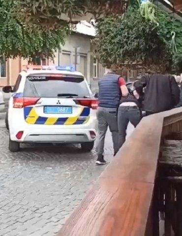 В Закарпатье по подозрению в убийстве арестованы подельники криминального авторитета