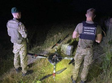  В Закарпатье на границе перехватили дрон - контрабанда в Венгрию не долетела