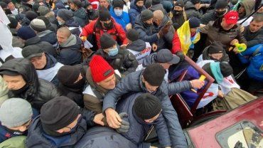 Налоговый майдан в Киеве: Бои между протестующими предпринимателями и силовиками 
