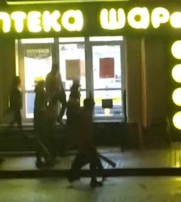 Банда ромов из Закарпатья устроила массовую драку в Каменце-Подольском