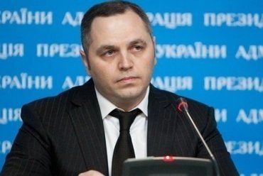 Порошенко и его администрация держали на крючке треть судей КС, - Портнов