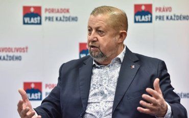 "Я поступил бы так же, как Путин": Экс-главе минюста Словакии предъявили обвинение 