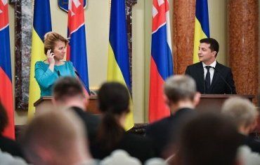 Президент Зеленский провел встречу с Президентом Словакии Чапутовой
