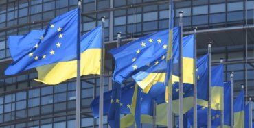 Politico: ЕК даст рекомендацию предоставить Украине статус страны-кандидата в члены Евросоюза 