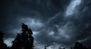 На Закарпатье в ближайшие часы передают опасное штормовое предупреждение 