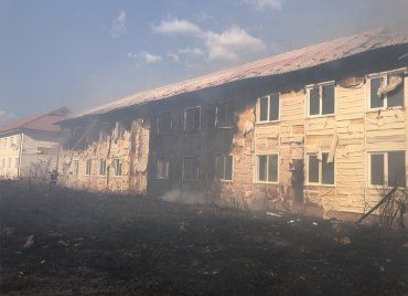 В Закарпатті показали фото згорілих будинків у комплексі за сотню мільйонів гривень