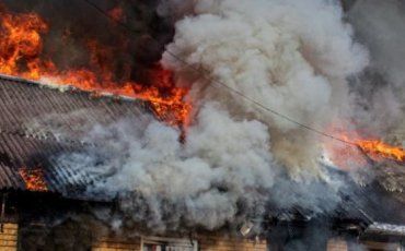В Закарпатье ночью пожар охватил торговую точку