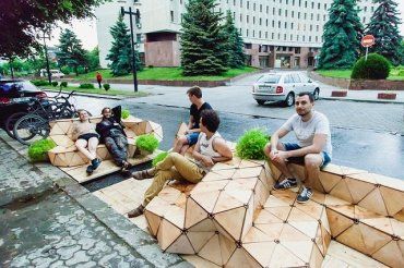 В областном центре Закарпатье появятся парклеты и велопарковки: Определили места расположения локаций