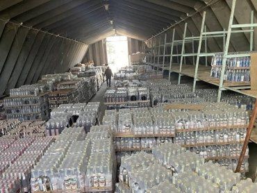 В Закарпатье силовики выявили нехилую партию “паленой” водки - изъяли 40 000 литров 