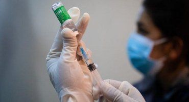 В МОЗ назвали противопоказания к прививке от коронавируса