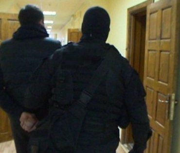 В Ужгород вернулись лихие 90-е: Два бандита представились полицейскими и напали на мужчину 