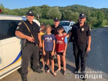 В Закарпатье исчезли сразу трое детей 