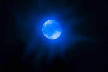 Уникальное явление-затмение: "голубая луна"