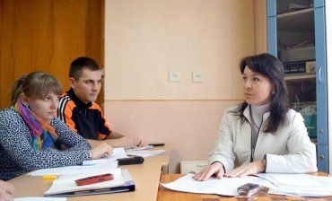 Декана Ужгородського університету, яку звинувачували в хабарництві, звільнено