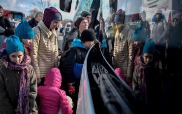 В Польшу через границу официально въехали уже более 400 000 мужчин-украинцев 