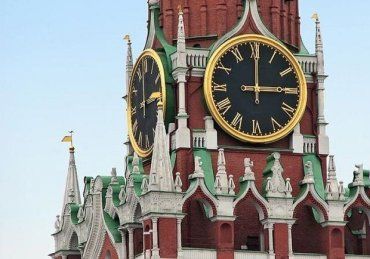 Зрада : Украина перешла на московское время 