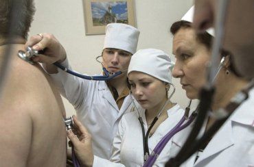 Украинских врачей в Чехии будут трудоустраивать по распределению