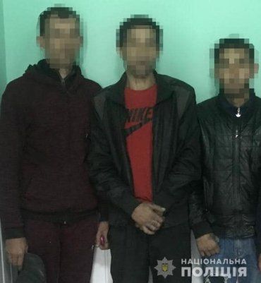 На Закарпатье группу молодых цыган в два счета рассекретили полицейские 