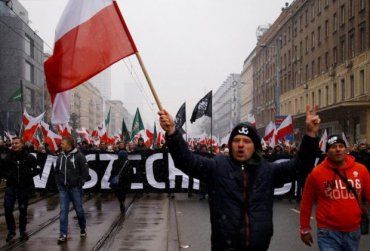 Трьом полякам загрожує 10-12 років в'язниці за підпал Спілки угорців у столиці Закарпаття