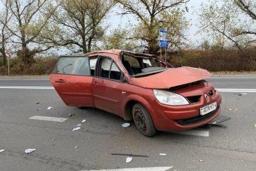 Неизвестный "обчистил" подчистую авто , которое попало в ДТП в Ужгороде 