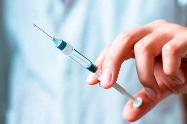 В Ужгородской школе начали вакцинировать детей от дифтерии