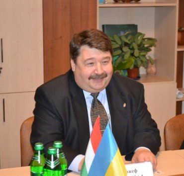 В Ужгороде приступил к работе новый-старый Генеральный консул Венгрии Йожеф Бачкаи