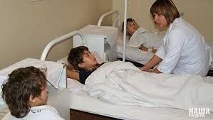 Массовое отравление детей под Киевом: в больнице 22 человека, из них 19 - дети