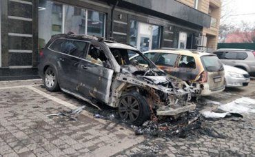 В Закарпатье полицейским плевать на массовые поджоги автомобилей