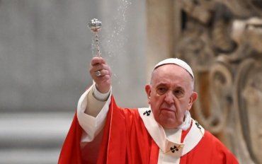 Coronavirus: Папа Римский празднует Вербное воскресенье в полупустынной базилике