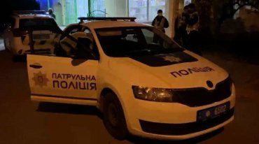 В Ужгороде патрульные случайно попали в ДТП с пострадавшими