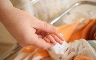 Во Львовской области 2-летний ребенок наглотался таблеток и умер 