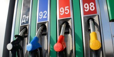 Правительство обещает уже с завтрашнего дня снижение цен на топливо