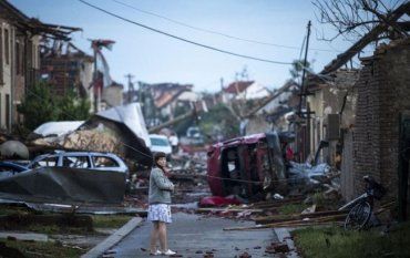 Ужасающее торнадо в Чехии: Шестой жертвой стал двухлетний ребёнок 