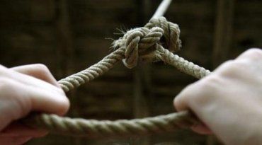 В Закарпатье 14-летний мальчик покончил жизнь самоубийством 