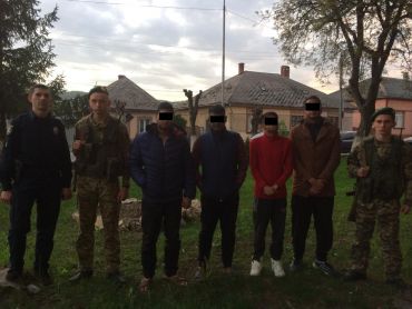 В Закарпатье пограничники сплоченно выслеживали группу нелегалов 