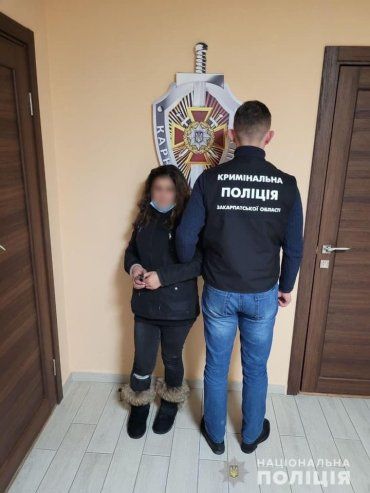 Зверское нападение ромов в Ужгороде: Жертву закрыли дома, выбросив ключи