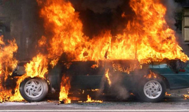 В Закарпатье второй день подряд горит авто одной и той самой марки