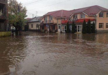 В Ужгороде район "Радванка" теперь плавает из-за часового ливня