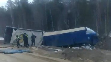 Масштабное ДТП в Закарпатье: Сонный водитель 5-тонной фуры запустил цепь неминуемых событий 