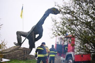 В Закарпатье уберут 10 советских обелисков и памятников - список