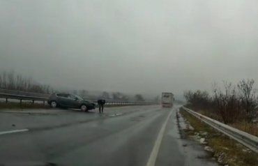 Форсаж и дрифт: Между Мукачево и Ужгород водители не справляются с дорогой 