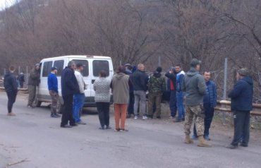 В Закарпатье блокировка трассы возле границы не дала желаемого результата 