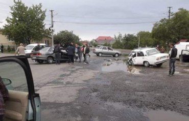 Полиция сообщила официальные детали об аварии с пострадавшими, которая произошла накануне в Закарпатье